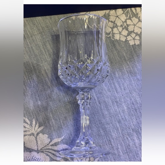 EUC 6 Cristal D’Arques Longchamp Wine Glasses in Box - Picture 5 of 6